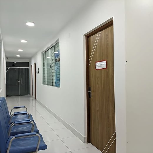 Área de espera Clínica Camino Real